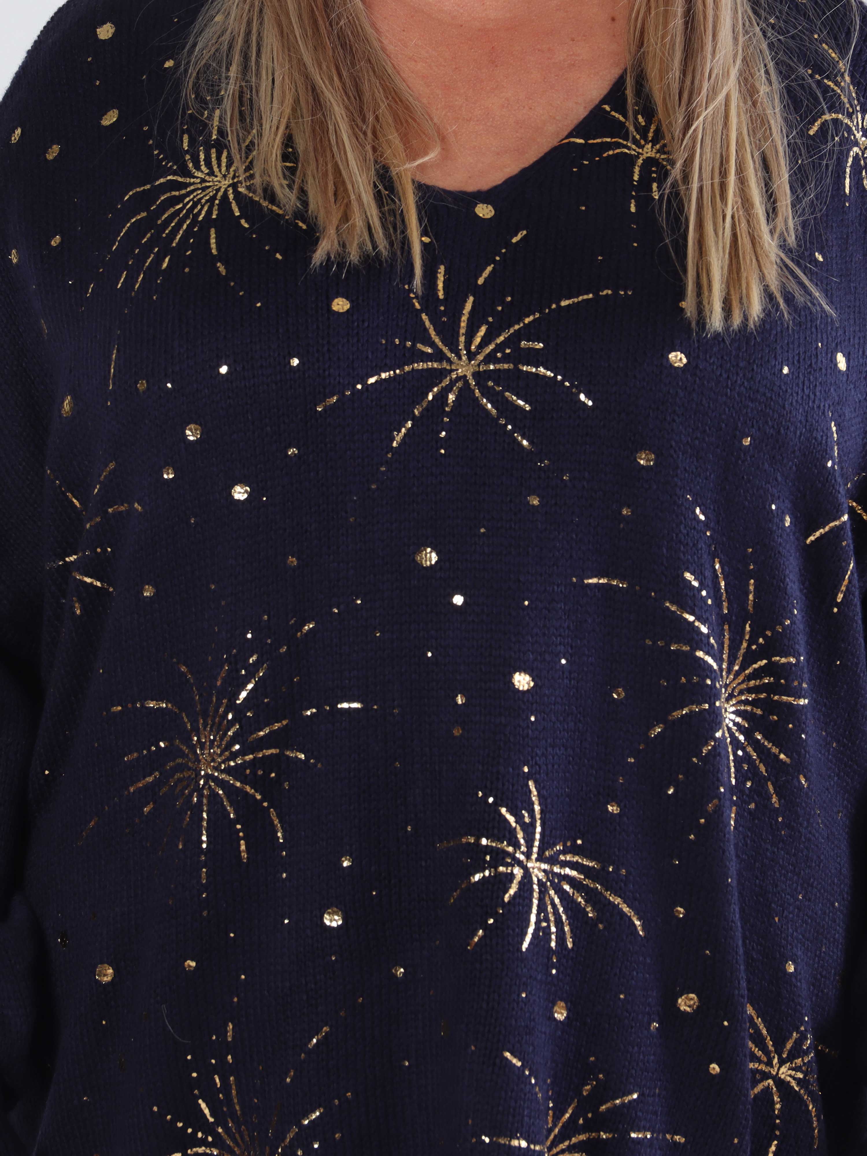 Omaria - Stickad plus size blus med fyrverkerier på